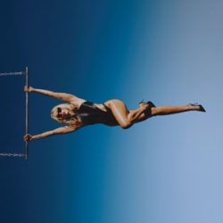 MILEY CYRUS - Endless Summer Vacation CD